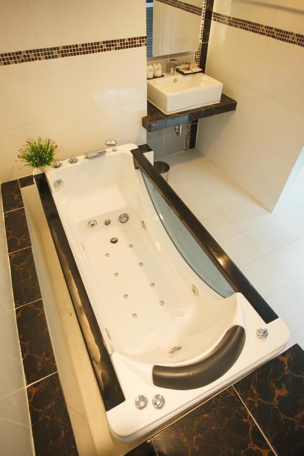 Grand Pink Hotel Hatyai Hat Yai Εξωτερικό φωτογραφία