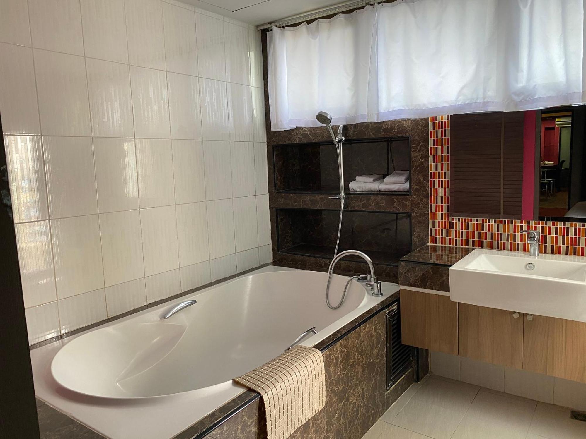 Grand Pink Hotel Hatyai Hat Yai Εξωτερικό φωτογραφία